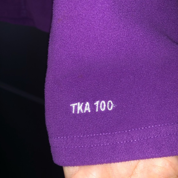 The North Face Purple Pull-Over - Picture 2 of 6